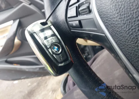 2017 BMW 330I xDrive z USA, uszkodzony, nr VIN WBA8D9C3XHA011723